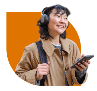 A female IDP student is looking for visa application assistance from IDP over the phone